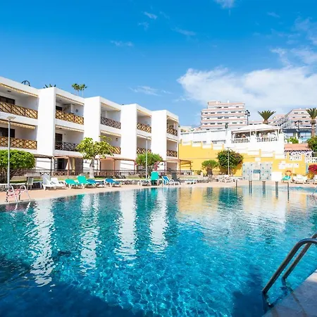 Neptuno Pool And Private Access Apartman *